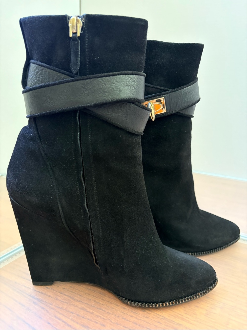 Givenchy Black Suede Wedge Ankle Boots Gold-Tone Shark Tooth Clasp • Size 40.5 - Picture 4 of 15